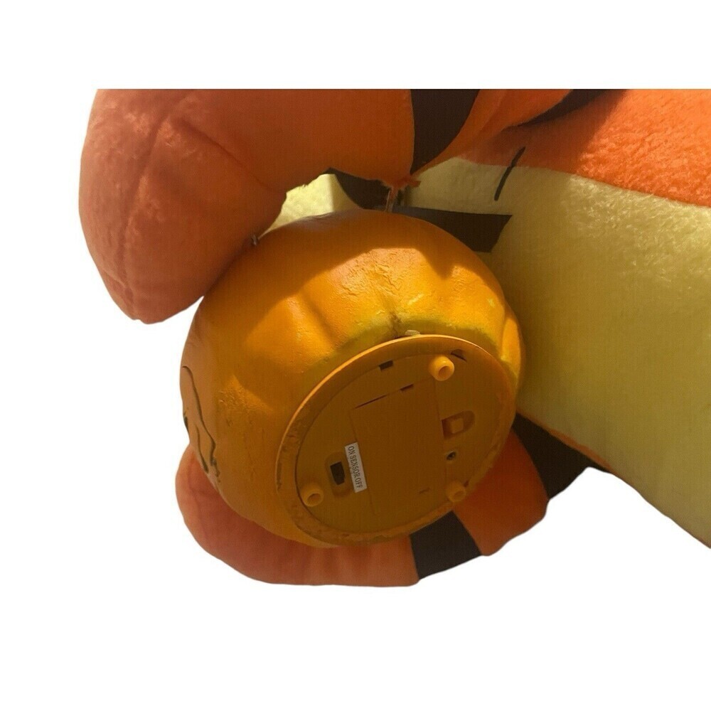 Rare Disney Winnie the Pooh 30" Vampire Tigger Halloween Greeter Indoor Lighted - Picture 9 of 16